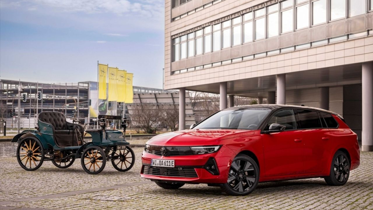 Opel, otomobil üretiminde 125. yılını kutluyor