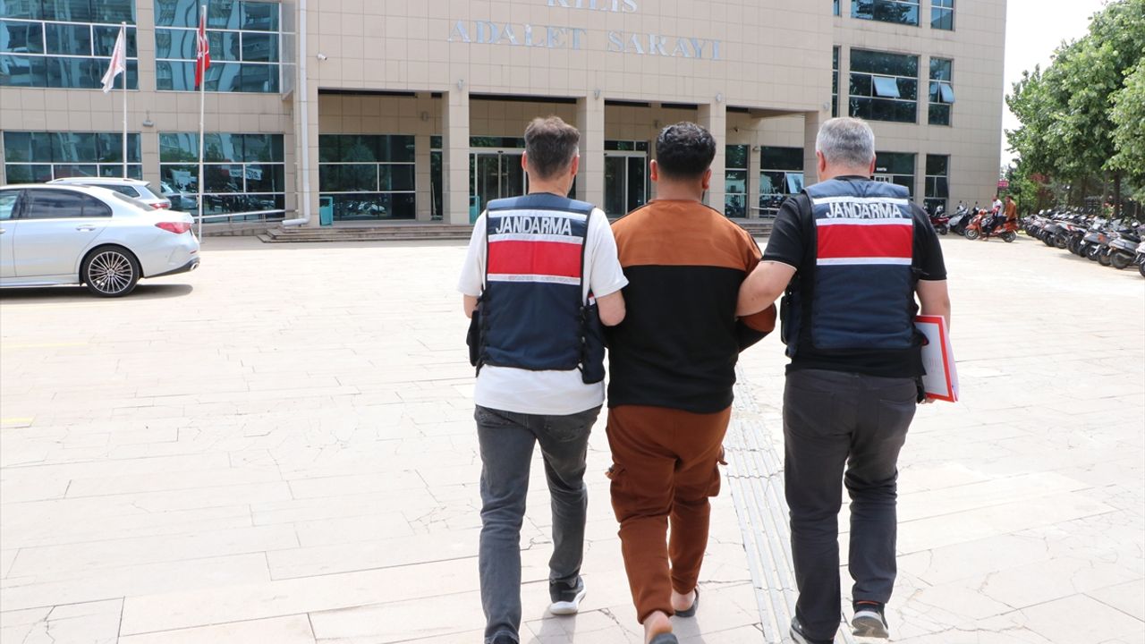 Kilis'te terör örgütü PKK/PYD operasyonunda yakalanan zanlı tutuklandı