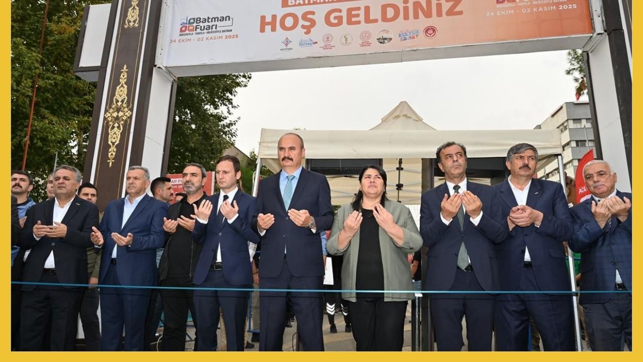 Vali Canalp'in Açılışını Yaptığı 8. Kitap Fuarına Kitapseverler Akın Ediyor