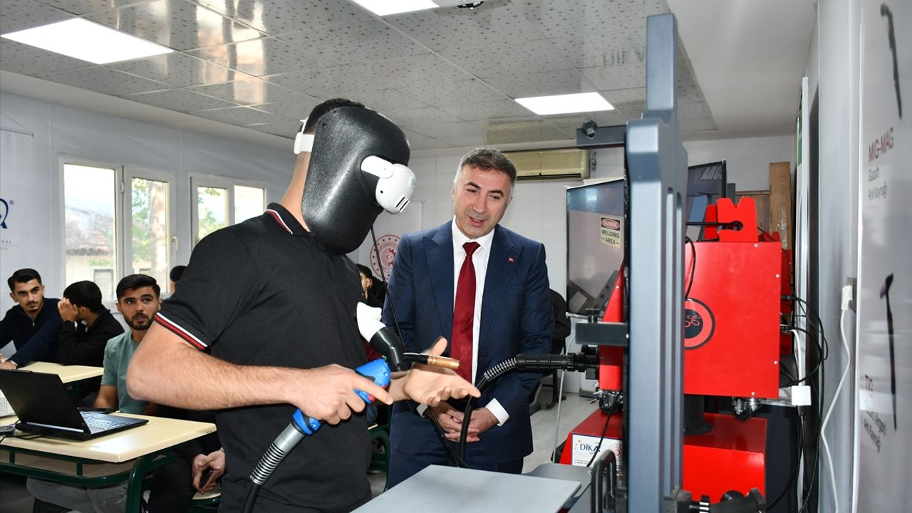 Batman Üniversitesi'nde Yapay Zeka Destekli Eğitim