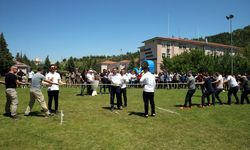 ANKARA - TTB'nin çağrısıyla bir araya gelen bazı sağlık çalışanları eylem yaptı