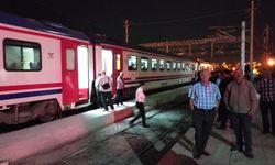 Doğu Ekspresi'nin vagonu Yozgat'ta raydan çıktı, Kapanan Ankara-Kayseri demir yolu yeniden ulaşıma açıldı