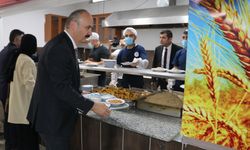 Batman Valisi Canalp, üniversite öğrencileriyle yemek yedi