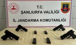 Şanlıurfa'da bir otomobilde 4 ruhsatsız tabanca ele geçirildi