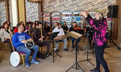 Diyarbakır'da Öğretmenler Korosu Deprem Travmasını Müzikle Aşıyor