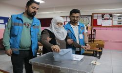 Diyarbakır'da Engelli ve Hasta Seçmenler de Oy Kullandı!