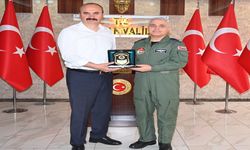Hava Tuğgeneral İhsan Kaplan Vali Canalp'ı Ziyaret Etti