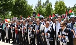 Adıyaman Üniversitesi öğrencilerinden Gazze'ye destek yürüyüşü