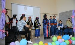 Diyarbakır'da 21 özel öğrenci törenle mezun oldu