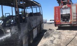 Şanlıurfa'da otobüste çıkan yangın itfaiye ekiplerince söndürüldü