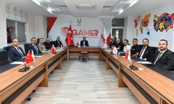 Şanlıurfa'da seçimin yenilendiği Hilvan ilçesi ile 17 mahallede oy kullanılıyor