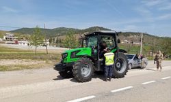 Gaziantep'te traktör ve tarım işçilerini taşıyan araçlara denetim