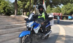 Filistin halkına destek için motosikletiyle gezen Cincik, Mardin'e ulaştı