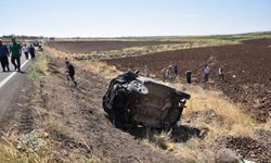 GÜNCELLEME- Şanlıurfa'da şarampole devrilen otomobildeki 2 kişi öldü, 2 kişi yaralandı