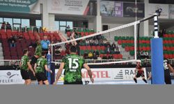 Voleybol: SMS Grup Efeler Ligi