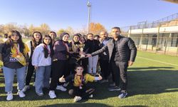 Batman Spor Lisesi Kız Futbol Takımı İl Şampiyonu Oldu