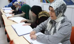 Şanlıurfalı görme engelli kadınlar, mukabele geleneğini Braille alfabesiyle sürdürüyor