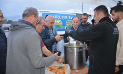 Silopi'de tır şoförlerine iftarda çorba ikramı