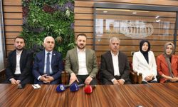AK Partili Gül, Siirt'te gazetecilerle bir araya geldi