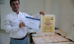 Dicle Üniversitesinin arşivindeki diplomalar sahiplerini bekliyor