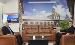 Diyarbakır Valisi Zorluoğlu, Vakıflar Bölge Müdürü Demir'i ziyaret etti