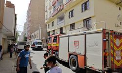 Mardin'de bir binanın havalandırma boşluğuna düşen iki çocuk yaralandı