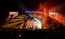 Şarkıcı Bayhan, Şanlıurfa'da konser verdi