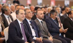 Yeniden Refah Partisi Genel Başkanı Erbakan, Mardin'de partisinin il kongresinde konuştu: