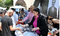Antalya Muratapa'da Ferdi Zeyrek için helva dağıtıldı