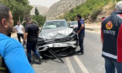 Mardin'de iki aracın çarpıştığı kazada 3'ü çocuk 6 kişi yaralandı