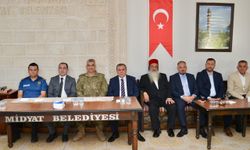 Midyat'ta farklı dine mensup vatandaşlar bayramlaşma programında buluştu