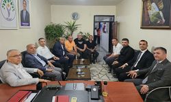 AK Parti Batman'dan DEM Parti'ye Sürpriz Bayram Ziyareti
