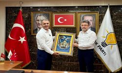 Bakan Yumaklı'dan AK Parti Batman İl Başkanlığı'na Ziyaret