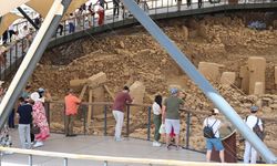 'Tarihin sıfır noktası' Göbeklitepe'de ziyaretçi yoğunluğu yaşanıyor