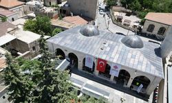 Depremde zarar gören 3 asırlık Kilis Çalık Camisi restorasyon sonrası ibadete açıldı