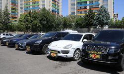 Diyarbakır merkezli operasyonda gümrük kaçağı 10 lüks araç ele geçirildi