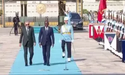 Gabon Cumhurbaşkanı Nguema Külliye'de