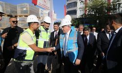Gençlik ve Spor Bakanı Bak, Siirt'te ziyaretlerde bulundu