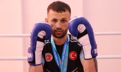 Boks antrenörünün kick boksa yönlendirdiği sporcu dünya üçüncüsü oldu