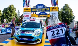 Bursa Osmangazi’nin gururu engelli kadın ralliciden Avrupa’da tarihi başarı
