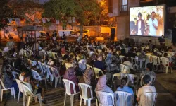 İzmir Bornova’da yaz akşamları gülümsetti