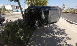 Kilis'te iki otomobilin çarpıştığı kazada 2 kişi yaralandı
