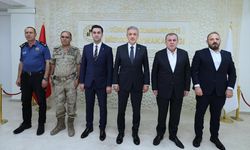 Mardin Valisi Akkoyun, Midyat Kaymakamlığını ziyaret etti