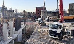Siirt'te eski yapılarıyla risk oluşturan Karakol Mahallesi kentsel dönüşümle yenileniyor