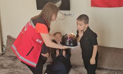 Şırnak'ta şehit oğluna doğum günü sürprizi