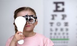 Çocukların Okul Başarısı İçin Göz Muayenesi Kritik