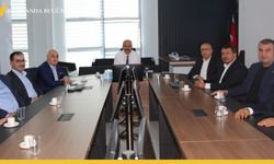 Batman Eğitim Vakfı Heyeti Vali Canalp'i Ziyaret Etti