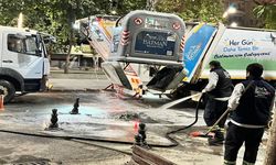Belediyemiz Vinçli Çöp Konteynerlerin Yıkama ve Hijyen Çalışmasıyla Hizmette Sınır Tanımıyor