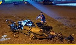 Batman'da Tıra Çarpan Otomobilde 2 Çocuk Hayatını Kaybetti