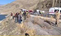 Van'da Göle Uçan Araçtaki 3 Kişiden 1'i Hayatını Kaybetti